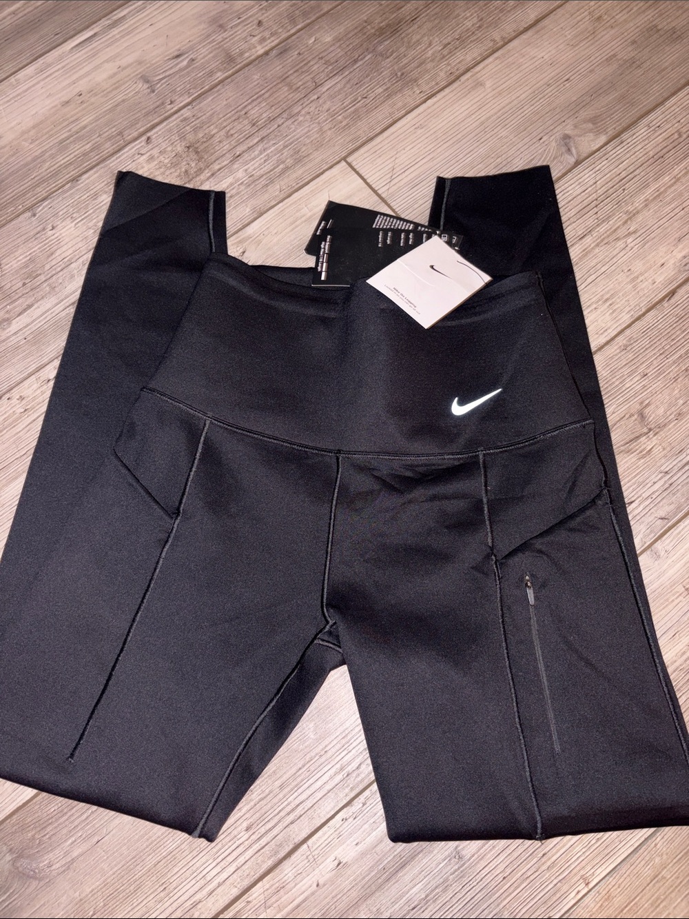NWT Nike Women's Black High-Rise Stretch Jeggings